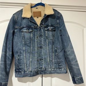 American Eagle. Men's Medium lined jeans jacket